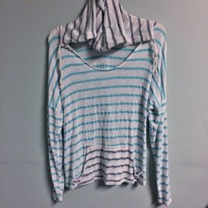 Light weight stripped sweater with hood